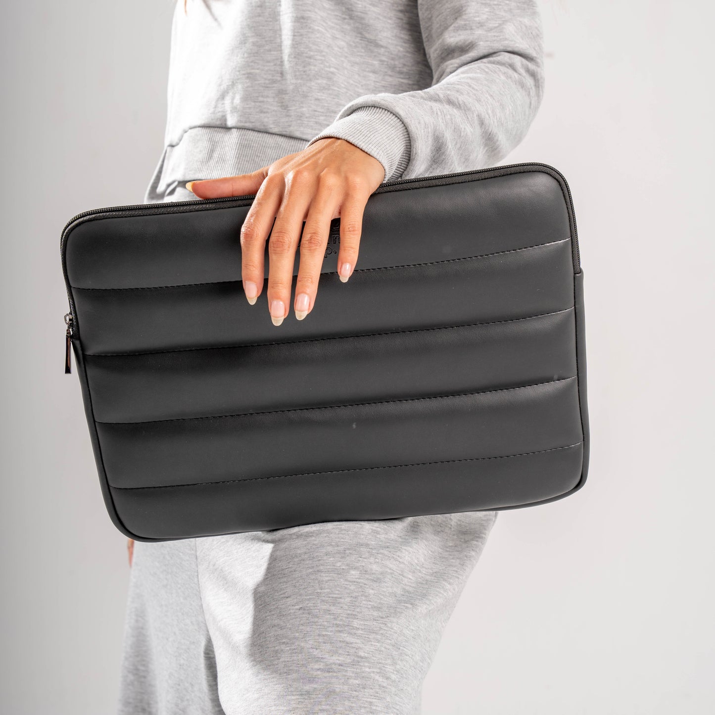 Buff Leather Laptop Sleeve Black